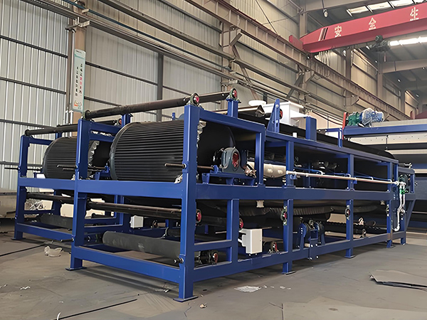 वैक्यूम बेल्ट फिल्टर प्रेस